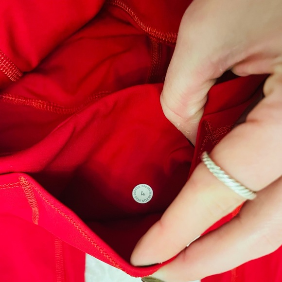 Lulu Lemon Fast and Free Hi-Rise Tight - Picture 5 of 7